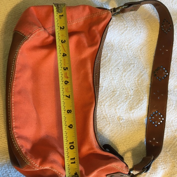 Relic Shoulder Handbag - Picture 7 of 8